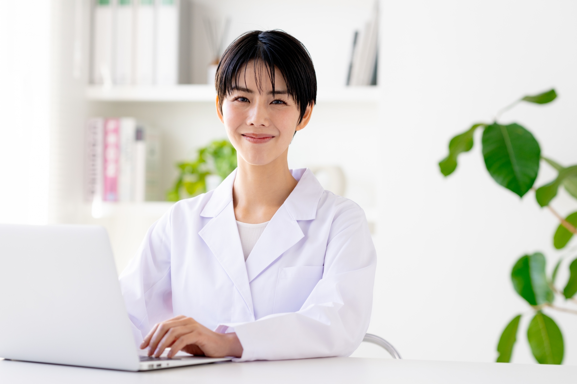 不安・休職中の方に役立つ場面別ガイド。認知行動療法の「認知的技法」「行動的技法」を解説